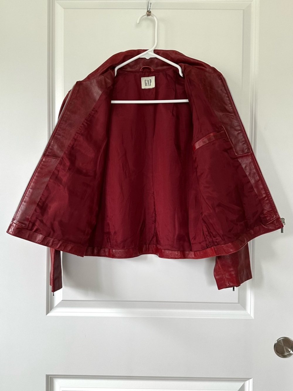 Vintage 2000’s GAP Red Leather Zip-Up Jacket - Picture 3 of 15